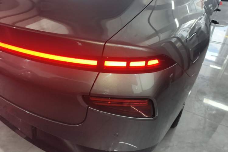 Used XPeng P7 2020 670E Right Rear Taillight