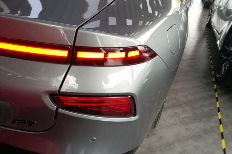 Used XPeng P7 2020 670N Right Rear Taillight