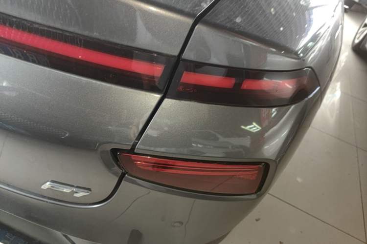 Used XPeng P7 2020 670N Right Rear Taillight