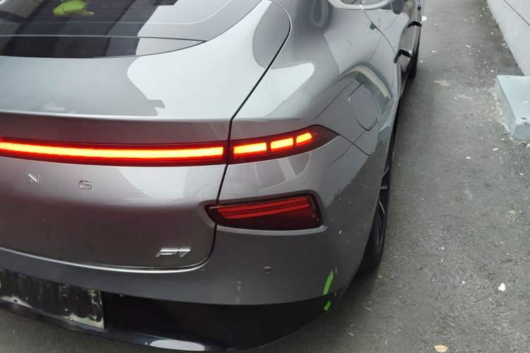 Used XPeng P7 2020 670E Right Rear Taillight