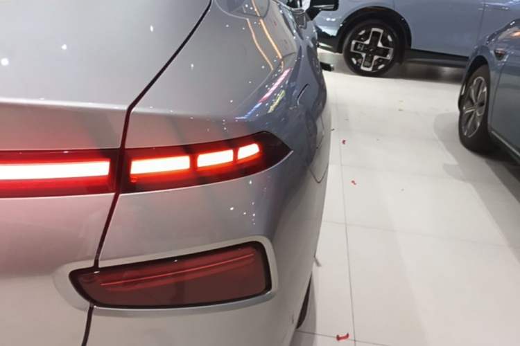 Used XPeng P7 2020 670N Right Rear Taillight
