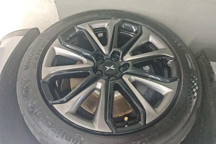 Used XPeng P7 2020 670E Right Rear Wheel Hub