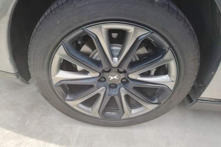 Used XPeng P7 2020 706G Right Rear Wheel Hub