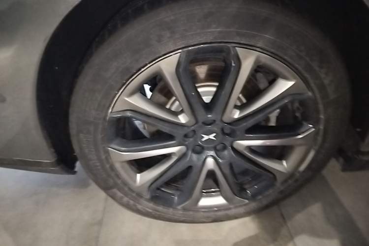 Used XPeng P7 2020 586E Right Rear Wheel Hub