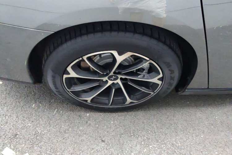 Used XPeng P7 2020 670E Right Rear Wheel Hub
