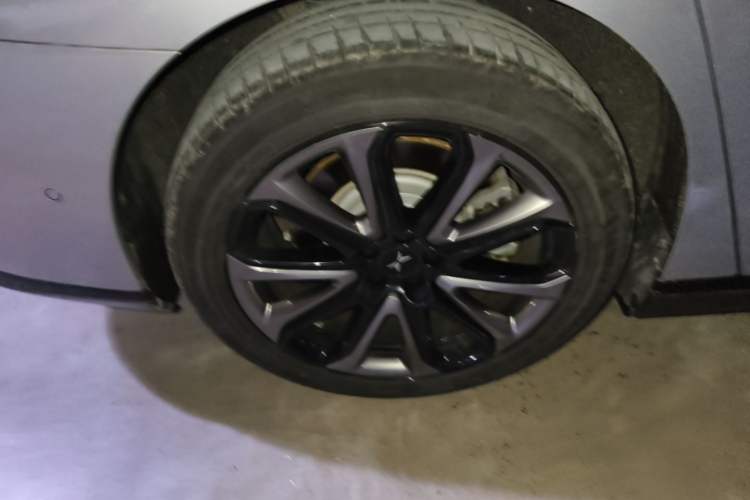 Used XPeng P7 2020 706G Right Rear Wheel Hub