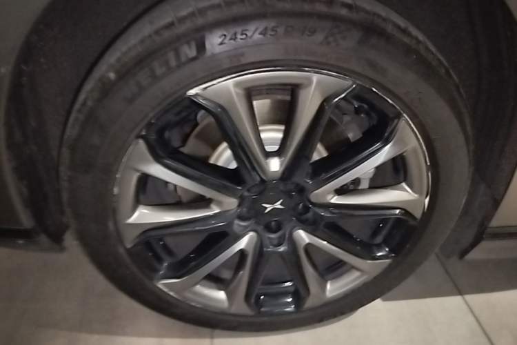 Used XPeng P7 2020 586N Right Rear Wheel Hub