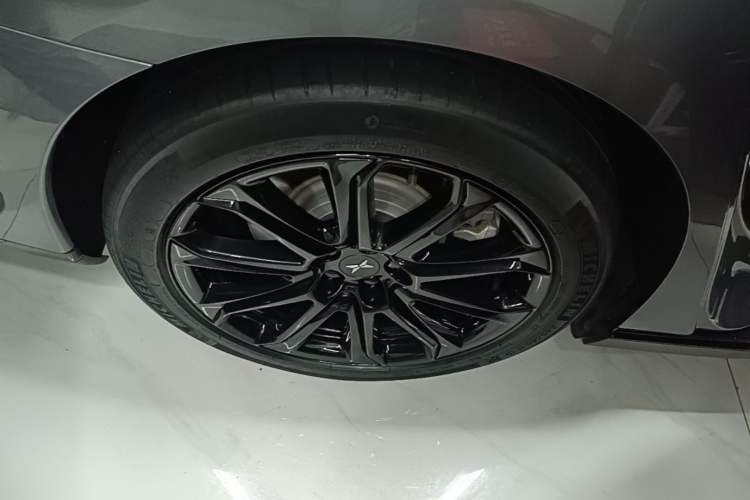 Used XPeng P7 2020 562E Performance Edition Right Rear Wheel Hub