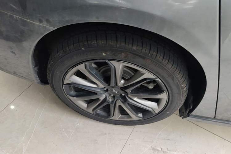 Used XPeng P7 2020 670E Right Rear Wheel Hub