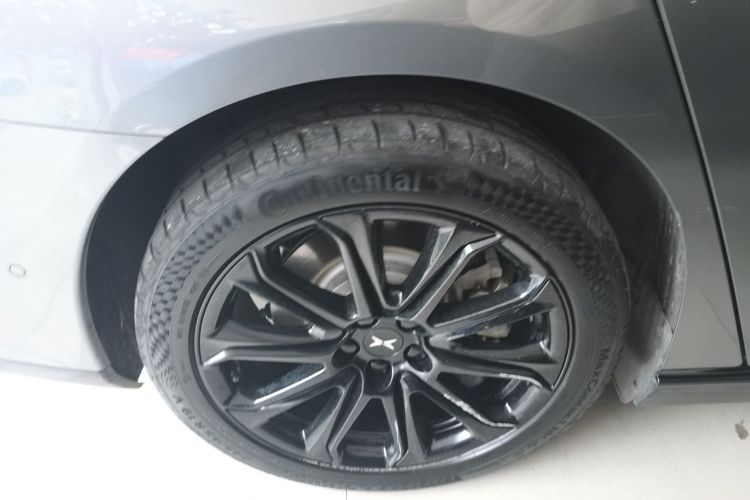 Used XPeng P7 2020 562E Performance Edition Right Rear Wheel Hub