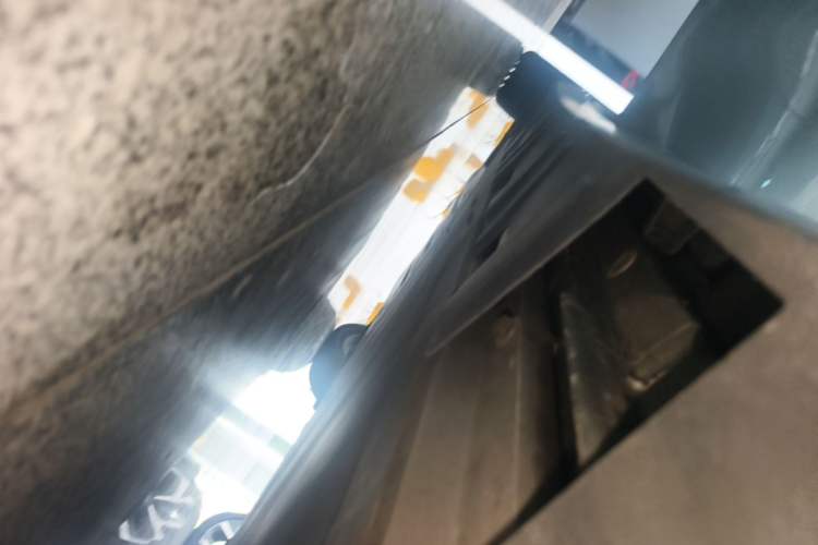 Used XPeng P7 2020 670N Right Side Sill