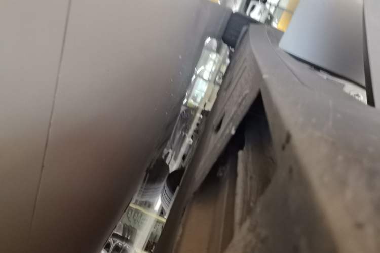 Used XPeng P7 2020 706G Right Side Sill