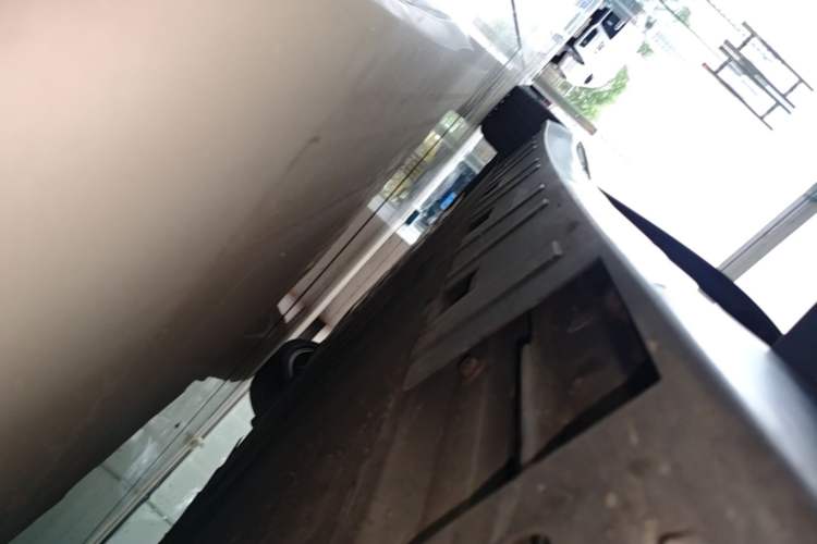 Used XPeng P7 2020 670N Right Side Sill