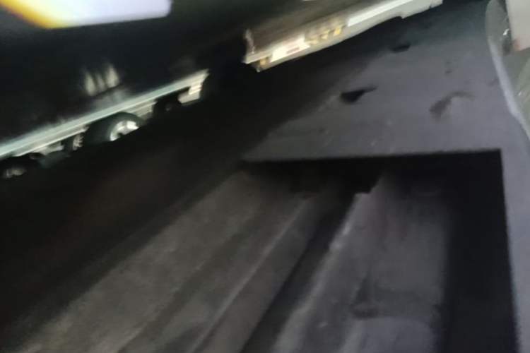 Used XPeng P7 2020 670N Right Side Sill