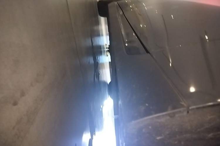 Used XPeng P7 2020 670E Right Side Sill