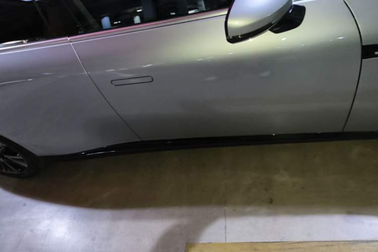 Used XPeng P7 2020 706G Right Side Sill