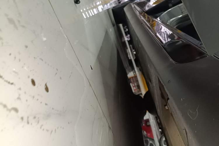 Used XPeng P7 2020 562E Performance Edition Right Side Sill