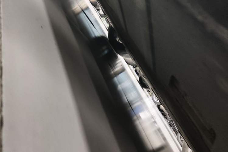 Used XPeng P7 2020 670N Right Side Sill