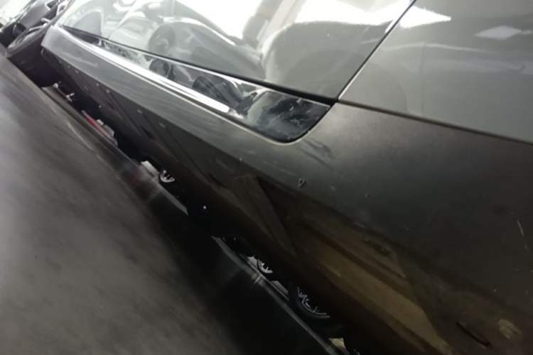 Used XPeng P7 2020 670N Right Side Sill