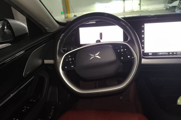 Used XPeng P7 2020 586E Steering Wheel