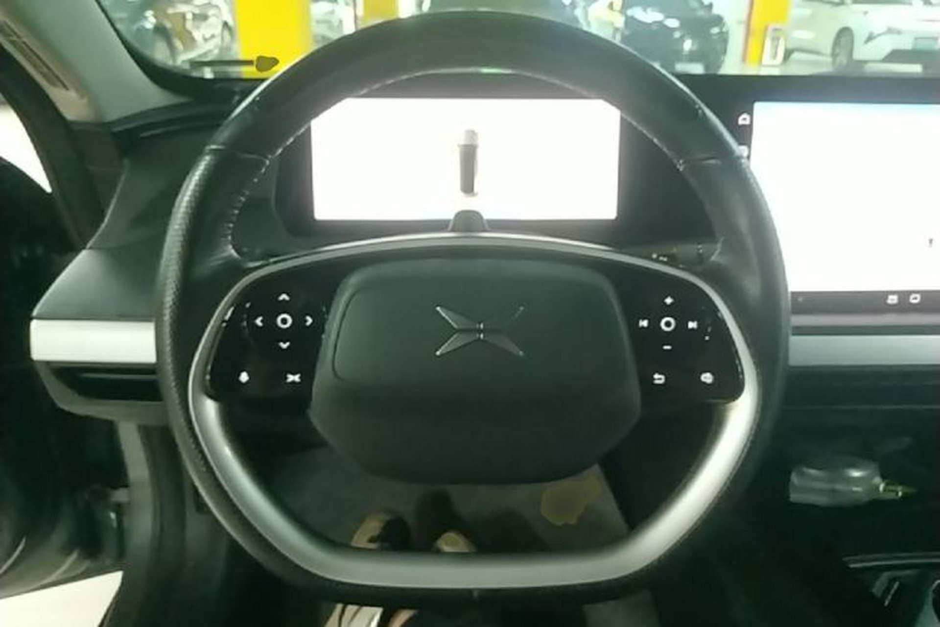 Used XPeng P7 2020 586N Steering Wheel