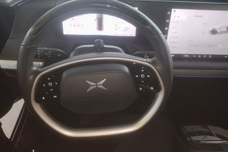 Used XPeng P7 2020 Rear-Drive Long-Range Smart Drive Version Steering Wheel