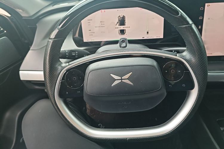Used XPeng P7 2020 Rear-Drive Long-Range Smart Drive Version Steering Wheel