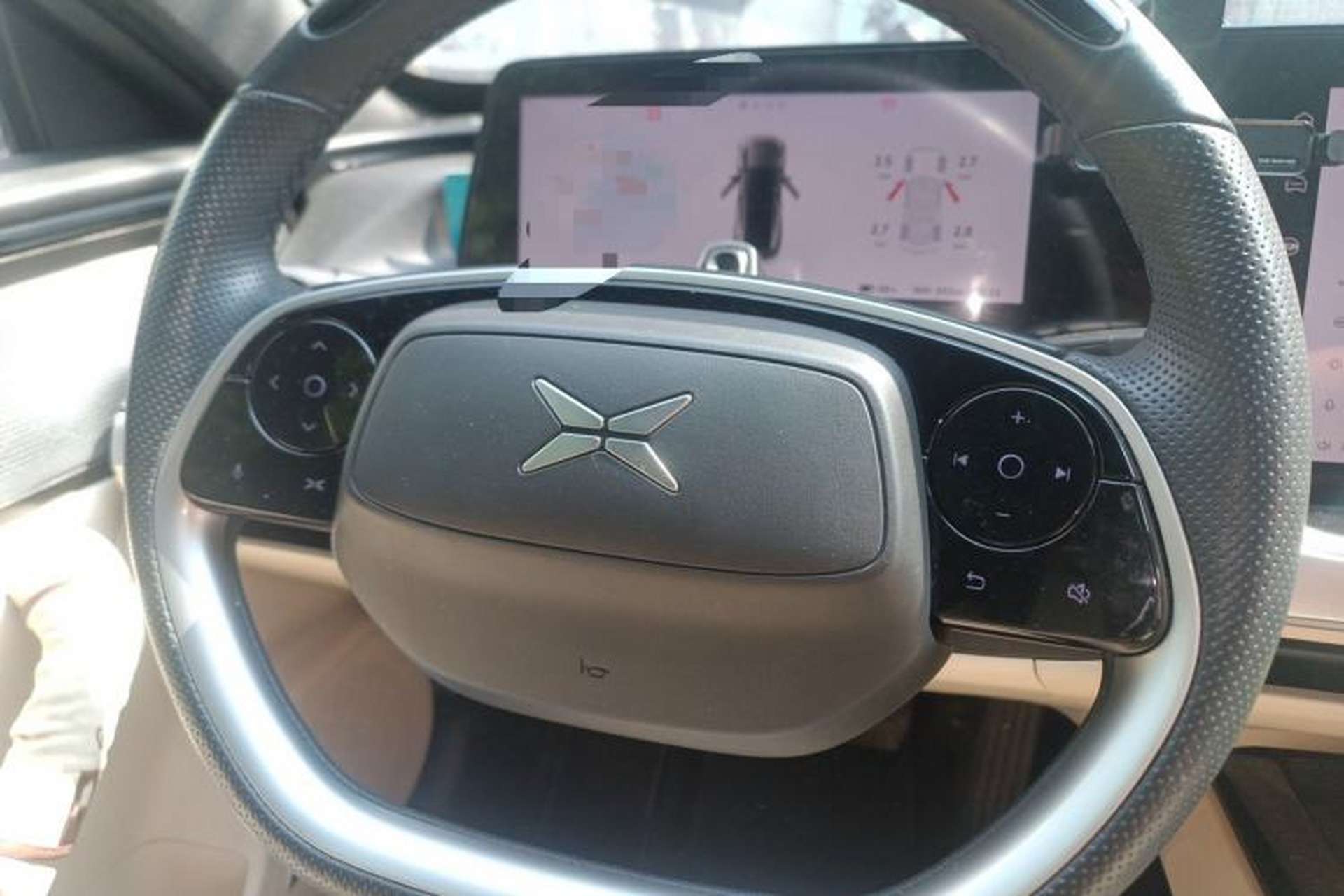 Used XPeng P7 2020 670N Steering Wheel