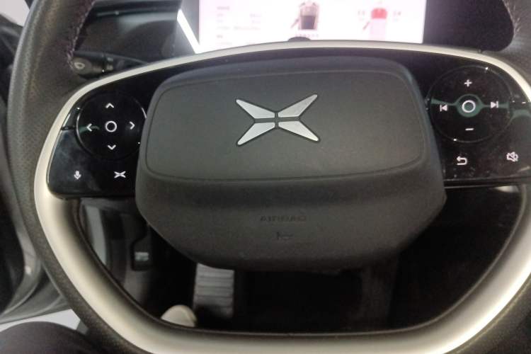 Used XPeng P7 2020 670E Steering Wheel