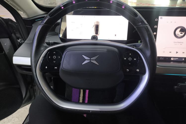 Used XPeng P7 2020 586E Steering Wheel