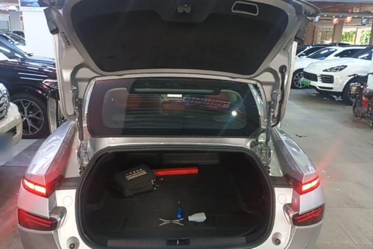 Used XPeng P7 2020 670E Trunk