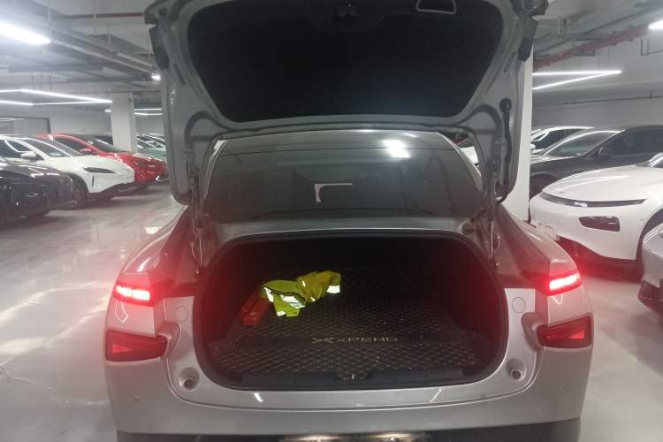 Used XPeng P7 2020 586E Trunk