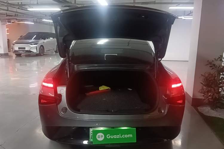 Used XPeng P7 2020 670E Trunk