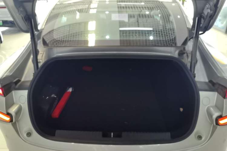 Used XPeng P7 2020 706G Trunk