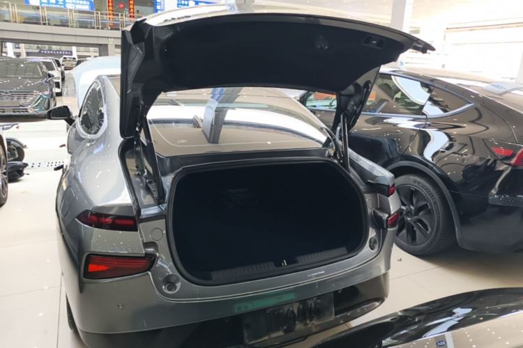 Used XPeng P7 2020 670N Trunk