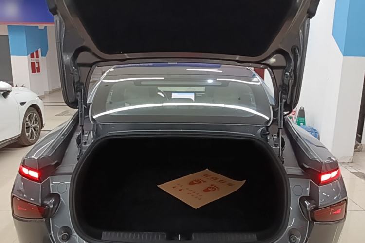 Used XPeng P7 2020 670N Trunk