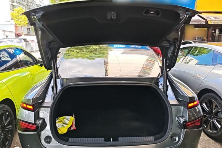 Used XPeng P7 2020 670N Trunk