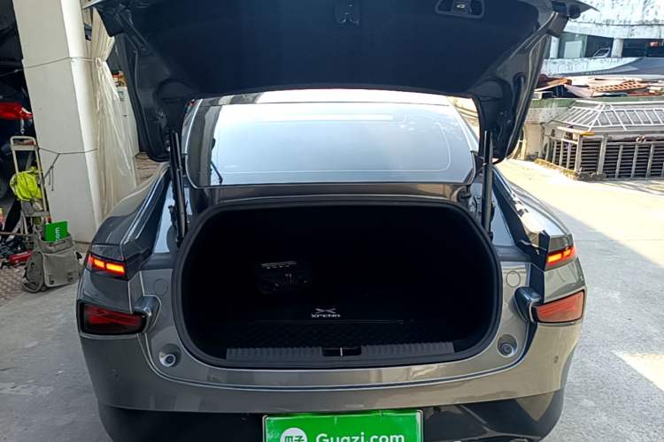 Used XPeng P7 2020 670N Trunk