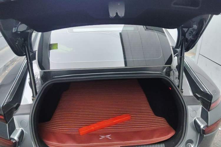 Used XPeng P7 2020 670E Trunk