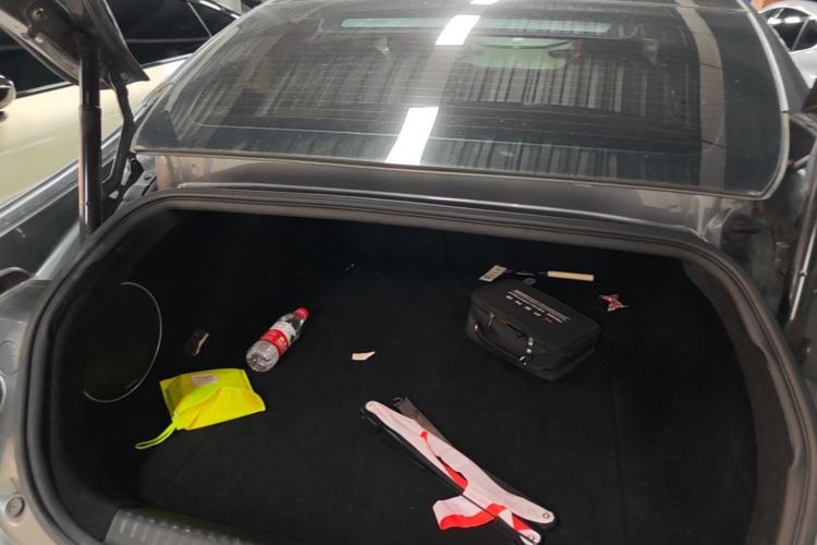 Used XPeng P7 2020 670N Trunk