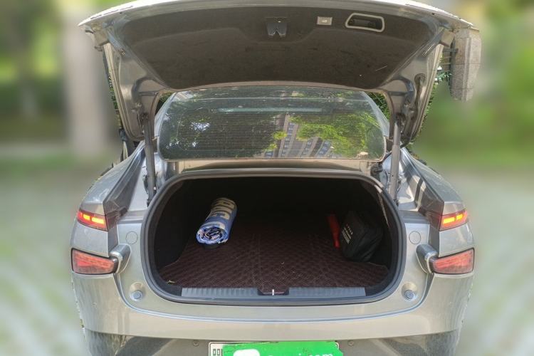 Used XPeng P7 2020 562E Performance Edition Trunk
