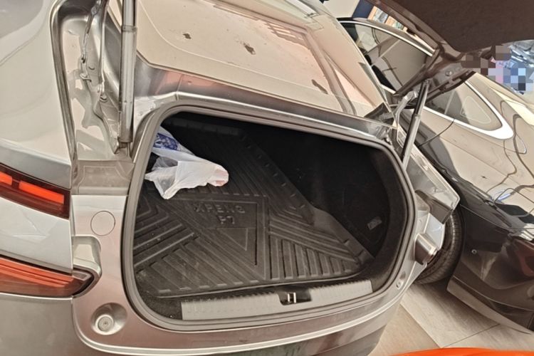 Used XPeng P7 2020 670N Trunk