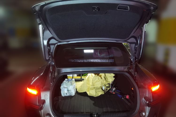 Used XPeng P7 2020 670N Trunk