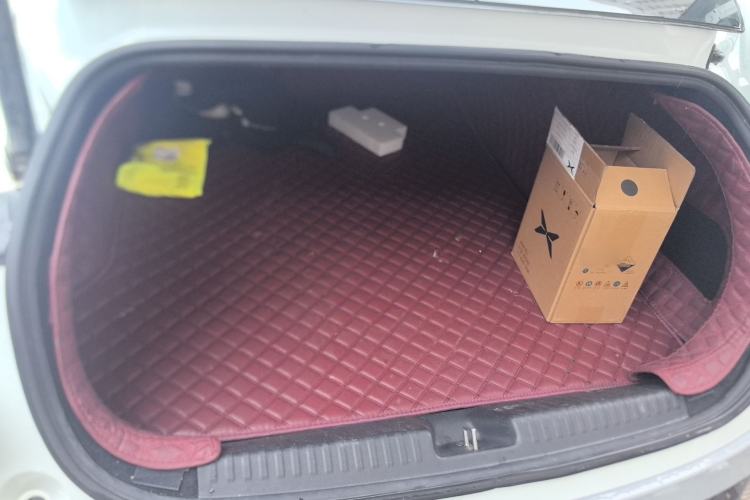 Used XPeng P7 2020 670N Trunk
