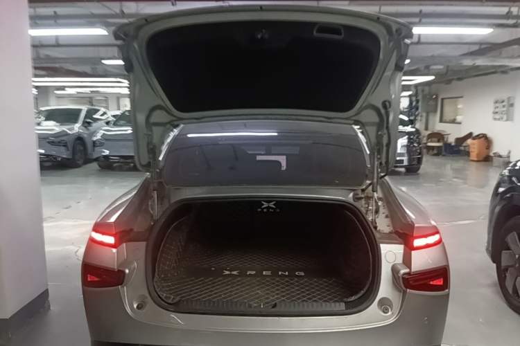 Used XPeng P7 2020 706G Trunk