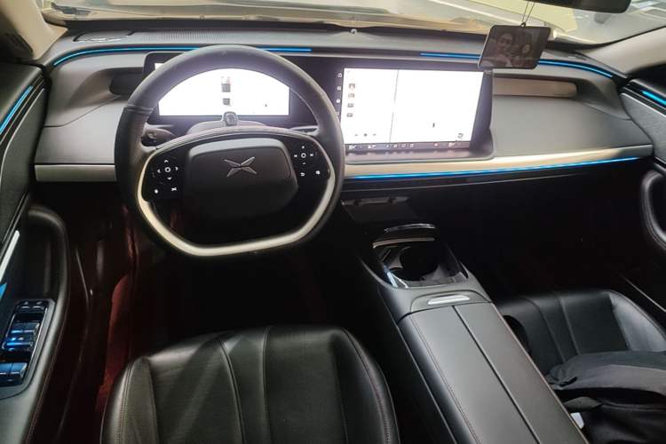Used XPeng P7 2020 586N Center Console