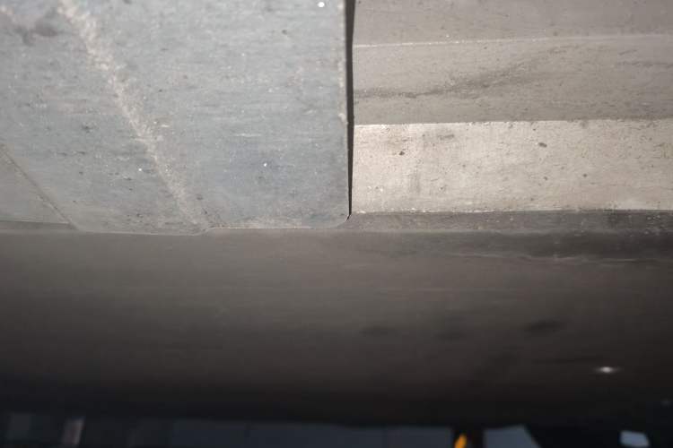 Used XPeng P7 2020 706G Chassis Front Right
