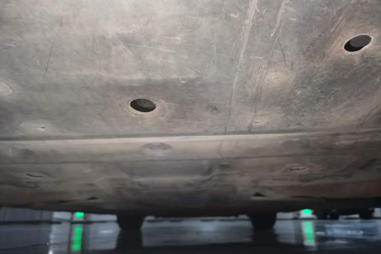 Used XPeng P7 2020 706G Chassis Rear