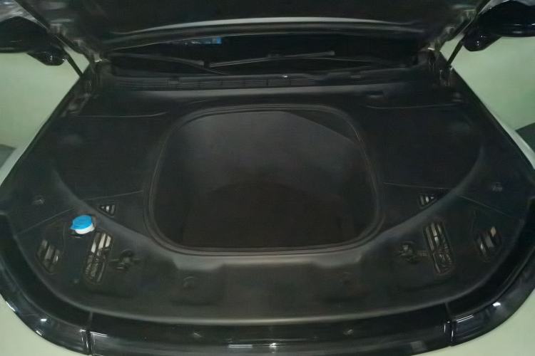 Used XPeng P7 2020 706G Engine Bay