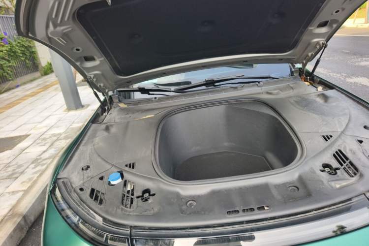 Used XPeng P7 2020 706G Engine Bay Right